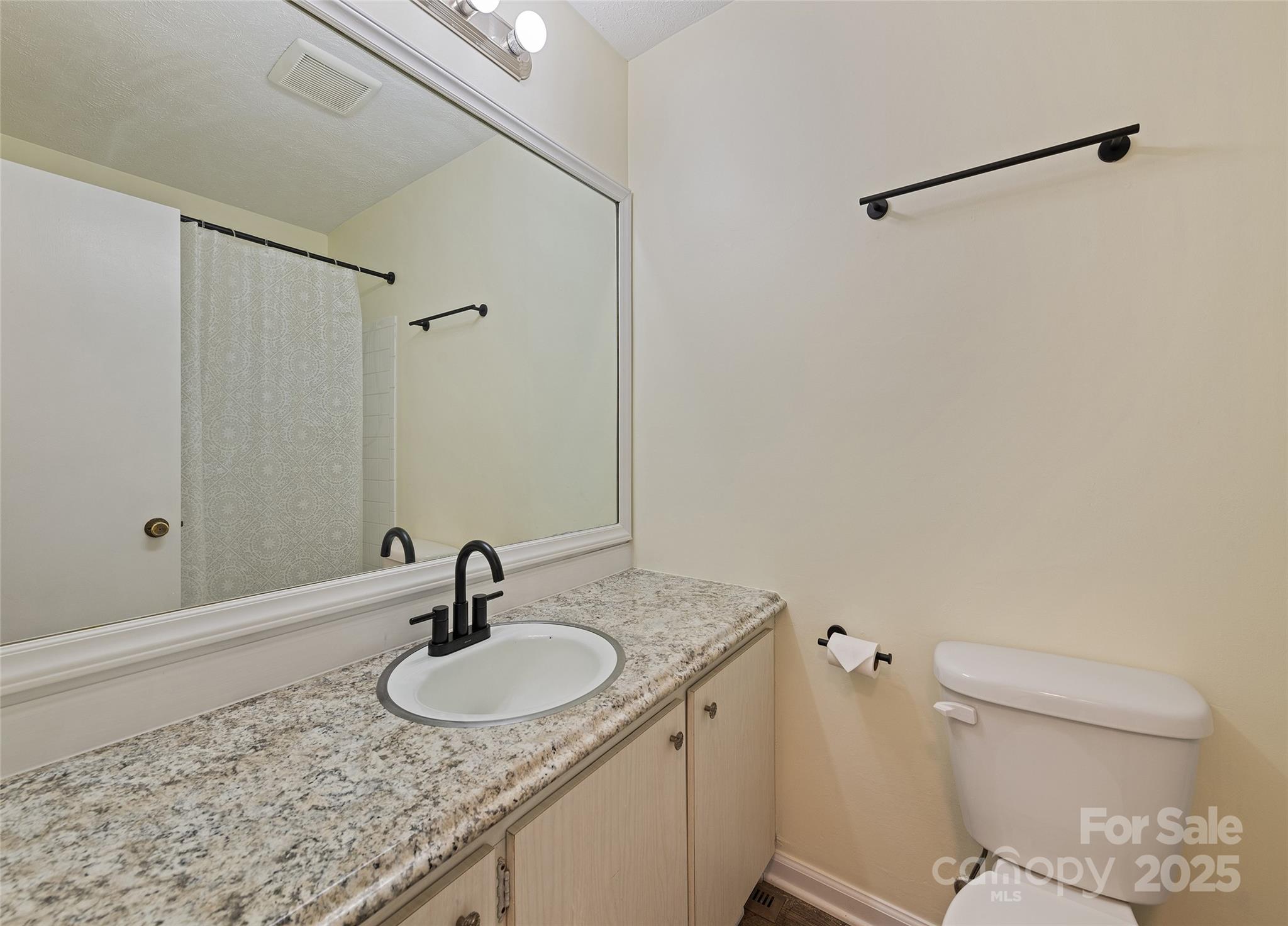129 Willowbrook Road Hendersonville NC 28792
