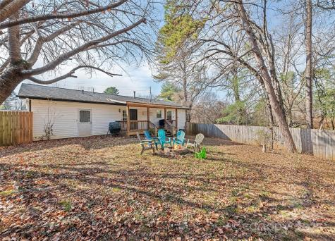 129 Willowbrook Road Hendersonville NC 28792