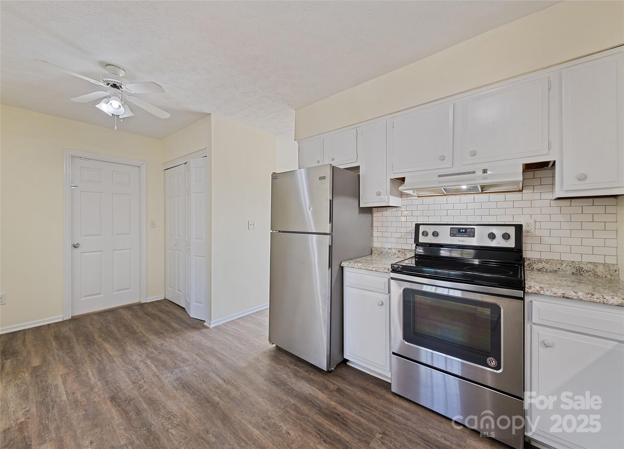 129 Willowbrook Road Hendersonville NC 28792