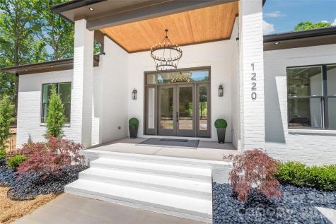 1220 Cuthbertson Road Waxhaw NC 28173