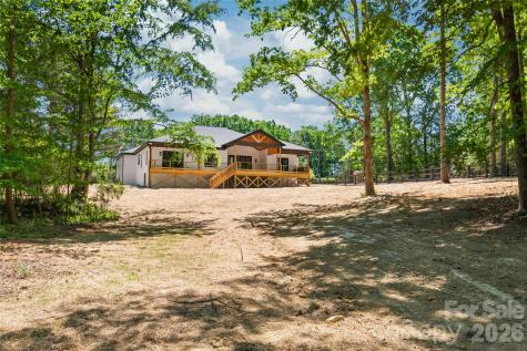 1220 Cuthbertson Road Waxhaw NC 28173