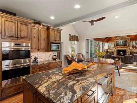 701 Baneberry Court Asheville NC 28803