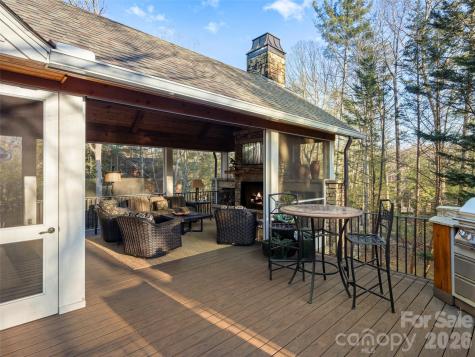 701 Baneberry Court Asheville NC 28803