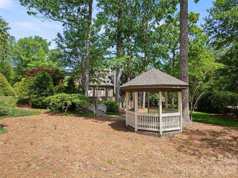 701 Baneberry Court Asheville NC 28803