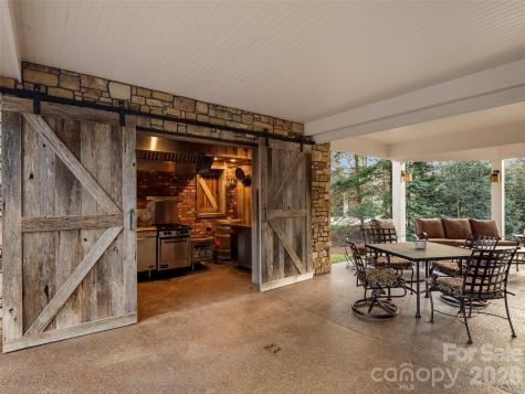 701 Baneberry Court Asheville NC 28803