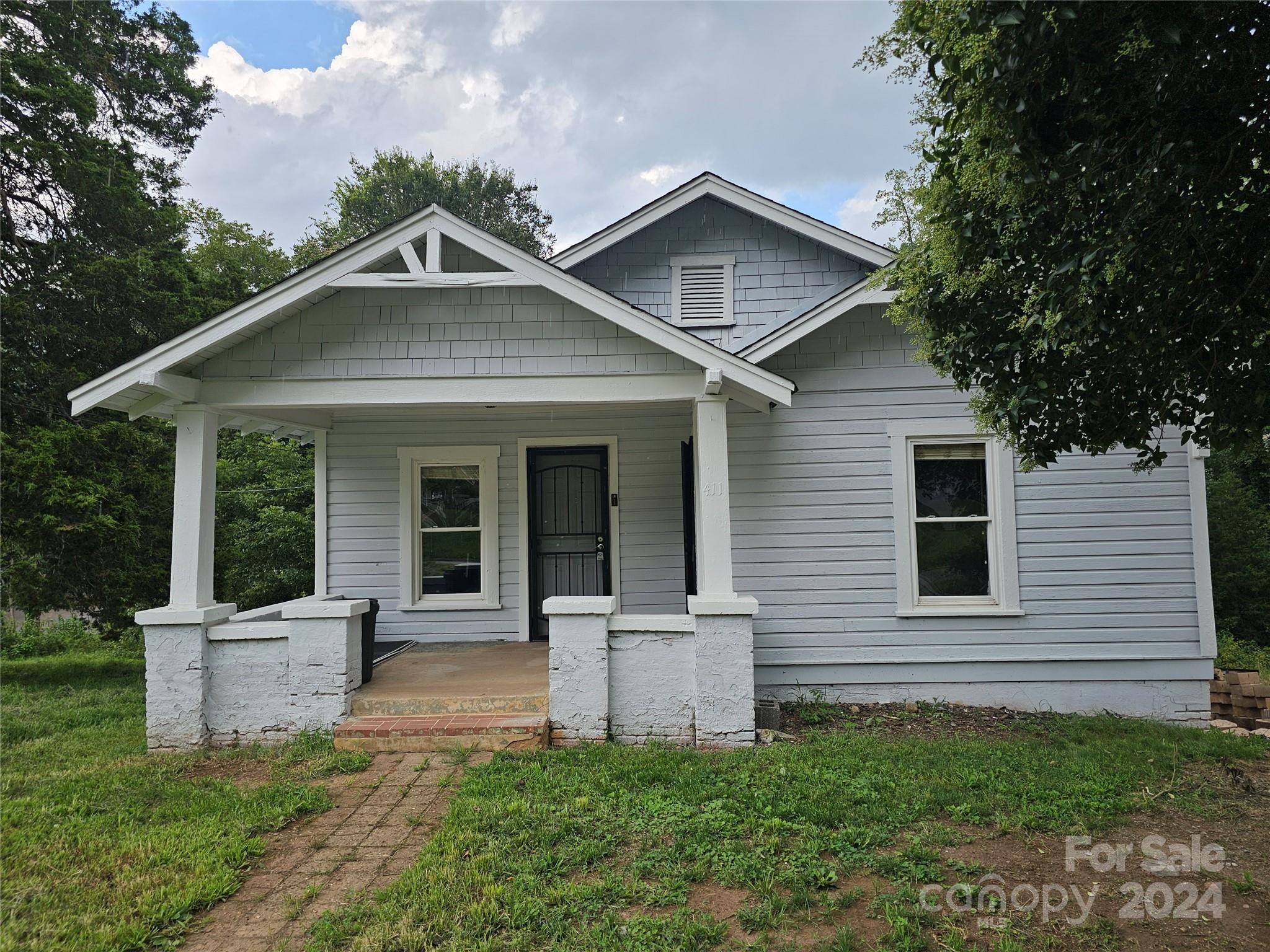411 4th Street SE Hickory NC 28602