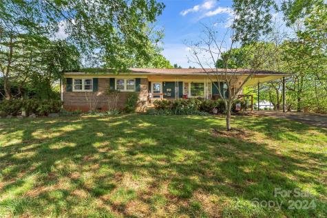 209 Stacy Street Morganton NC 28655