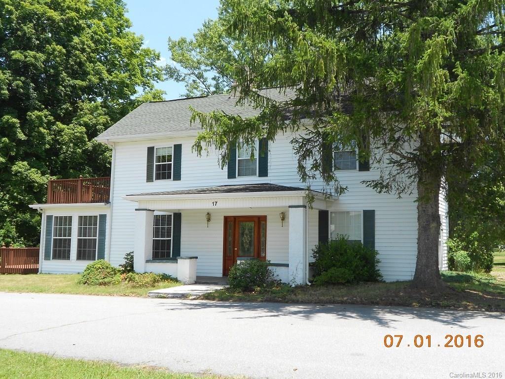 17 Mulberry Street Clyde NC 28721