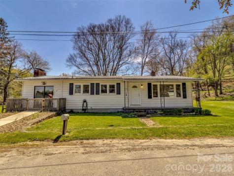 61 Indian Trail Loop Waynesville NC 28786
