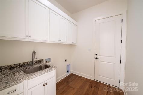 11 Kiftsgate Court Asheville NC 28804