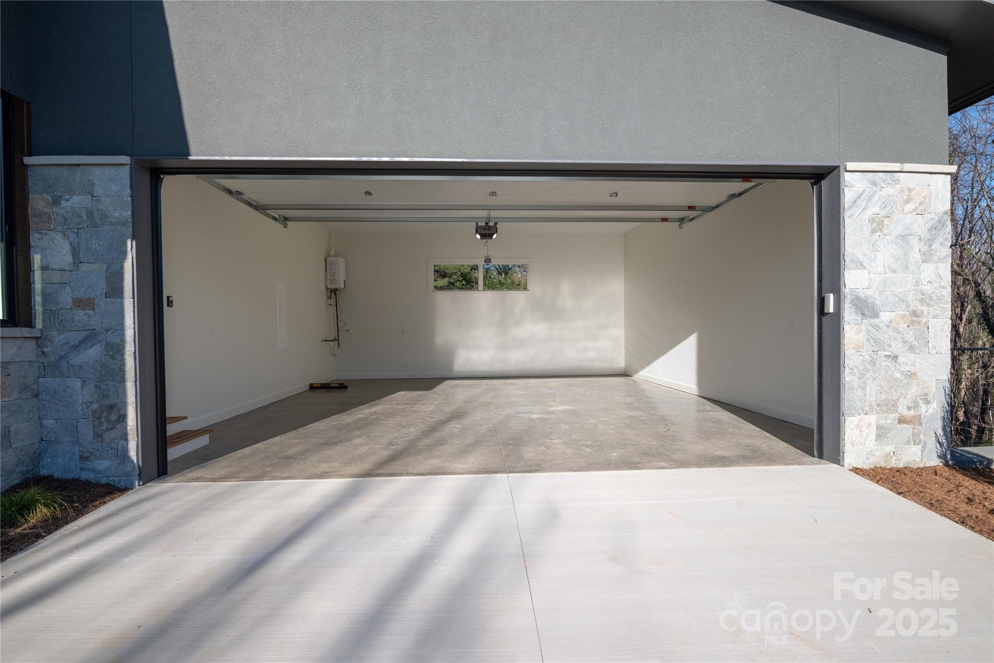 11 Kiftsgate Court Asheville NC 28804