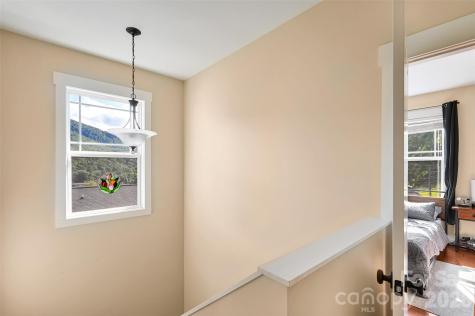 17 Teems Lane Asheville NC 28805