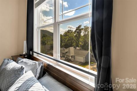 17 Teems Lane Asheville NC 28805