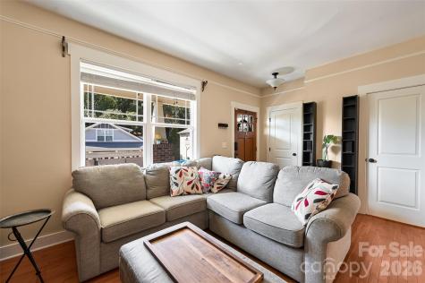 17 Teems Lane Asheville NC 28805