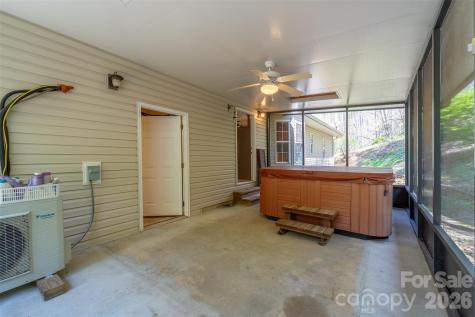 605 Toy Cove Road Sylva NC 28779