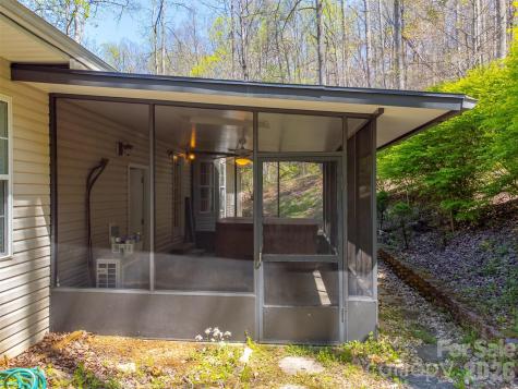 605 Toy Cove Road Sylva NC 28779