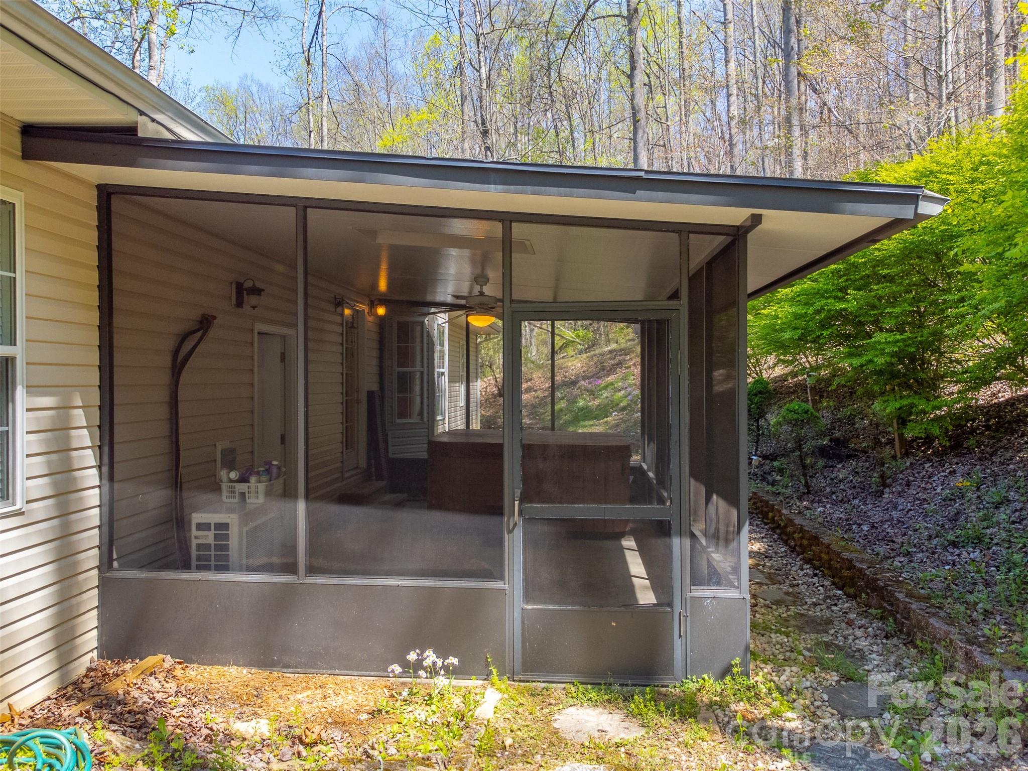 605 Toy Cove Road Sylva NC 28779