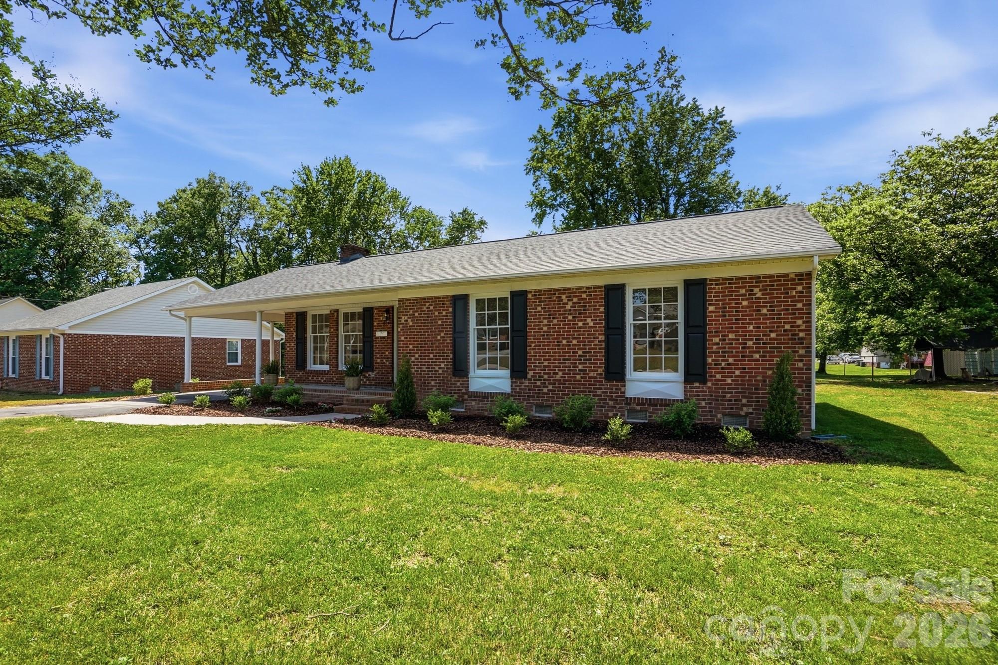 909 Evelyn Avenue Kannapolis NC 28083