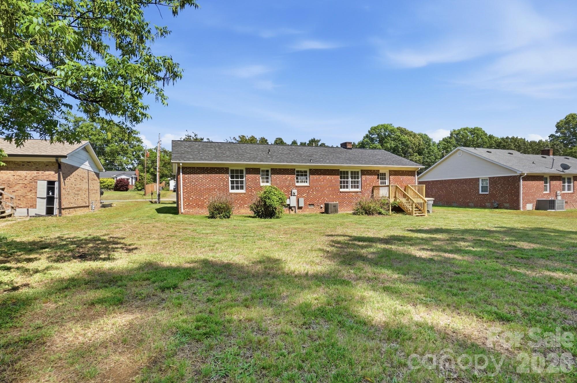 909 Evelyn Avenue Kannapolis NC 28083
