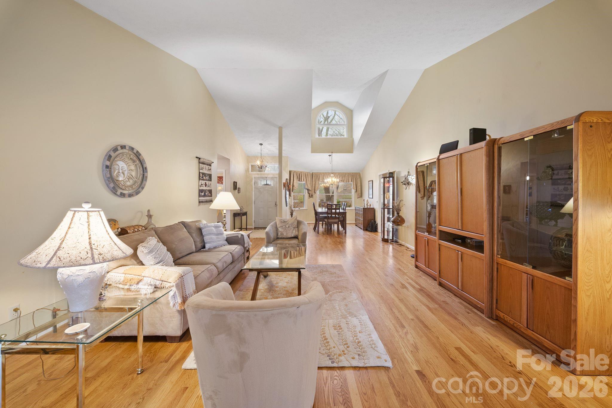 5 Governors Drive Hendersonville NC 28791