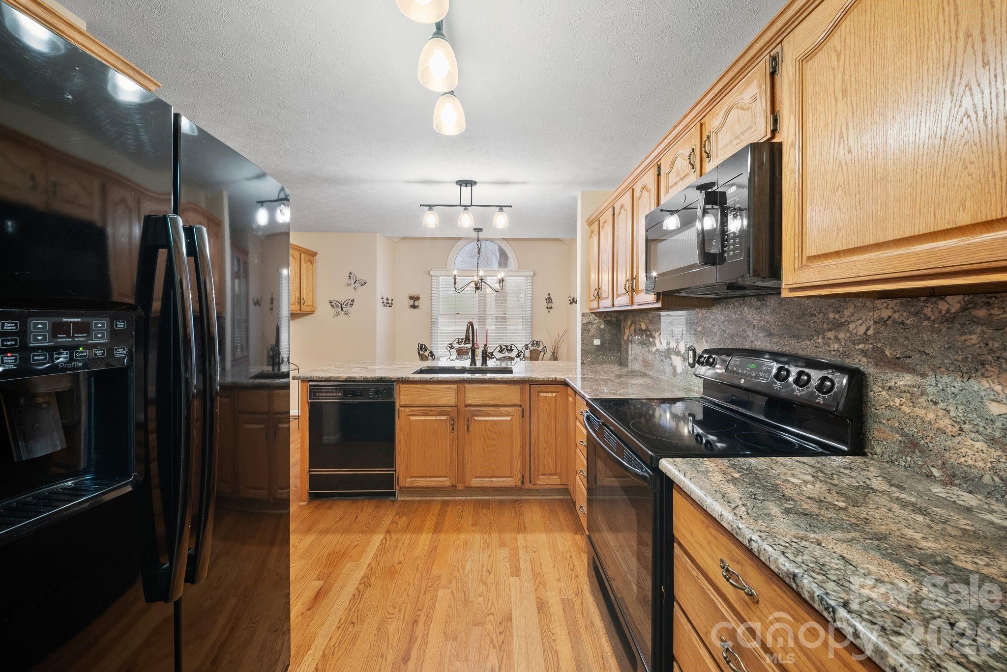 5 Governors Drive Hendersonville NC 28791