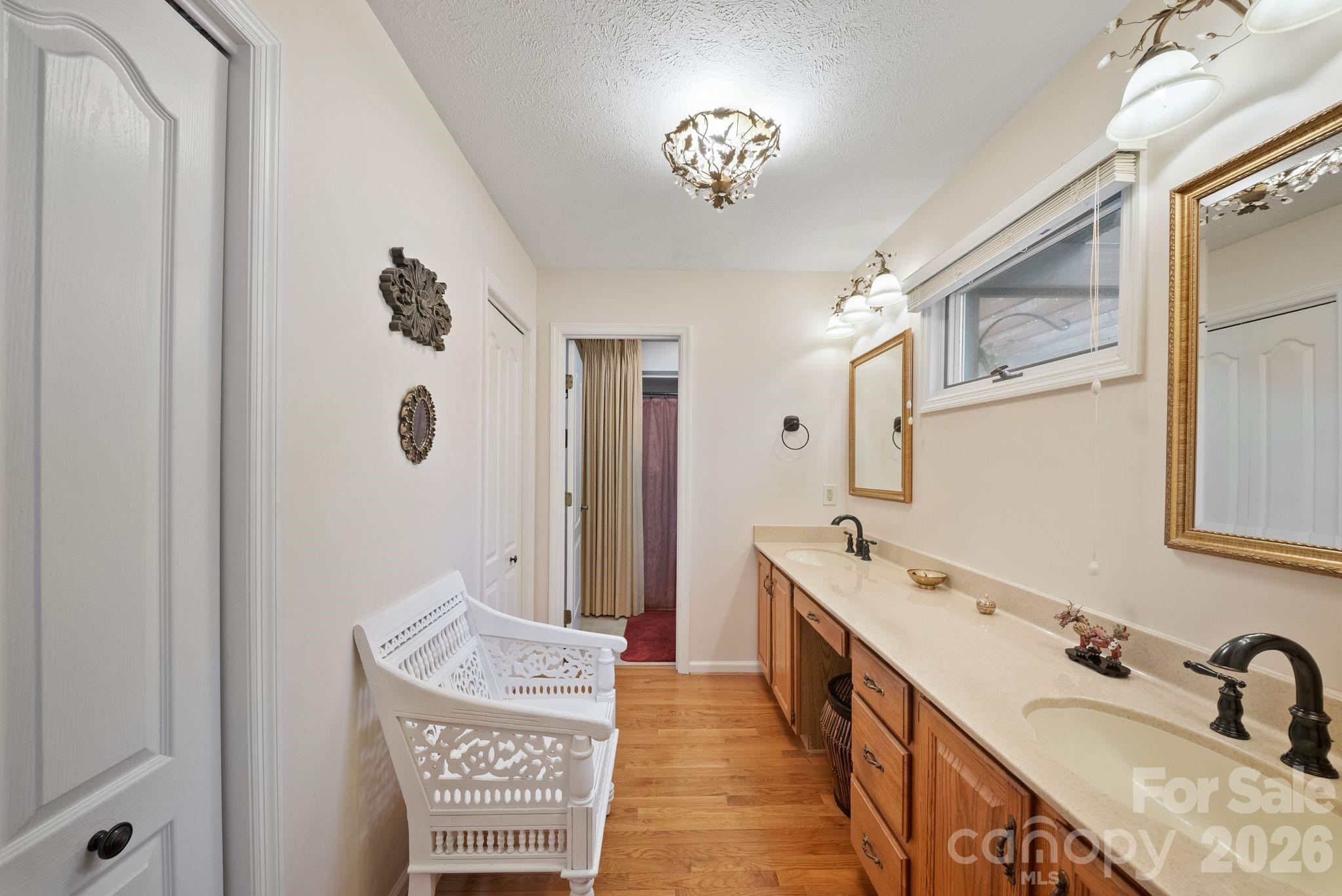 5 Governors Drive Hendersonville NC 28791