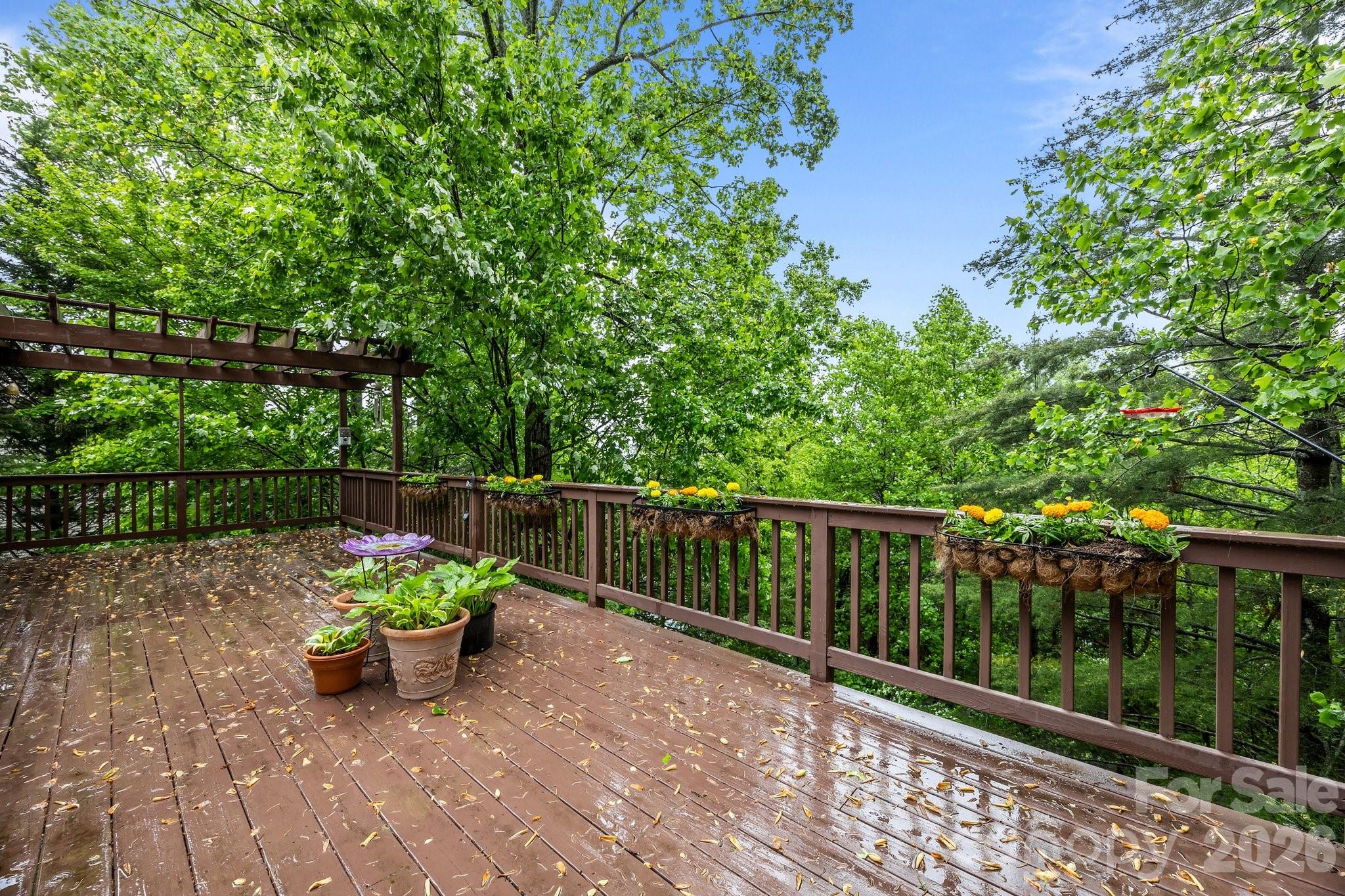 5 Governors Drive Hendersonville NC 28791