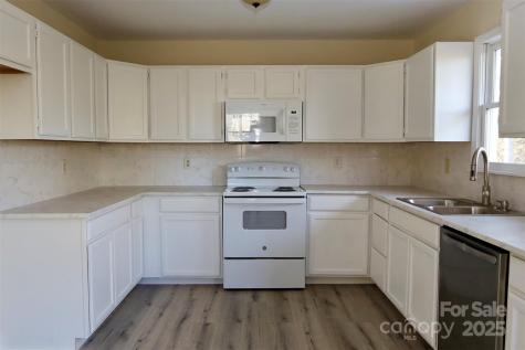 249 Cherry Hollow Road Burnsville NC 28714