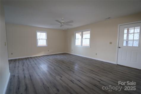 249 Cherry Hollow Road Burnsville NC 28714