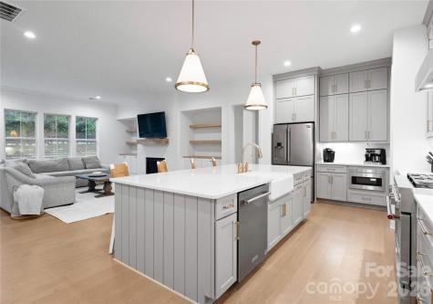 1527 St George Street Charlotte NC 28205