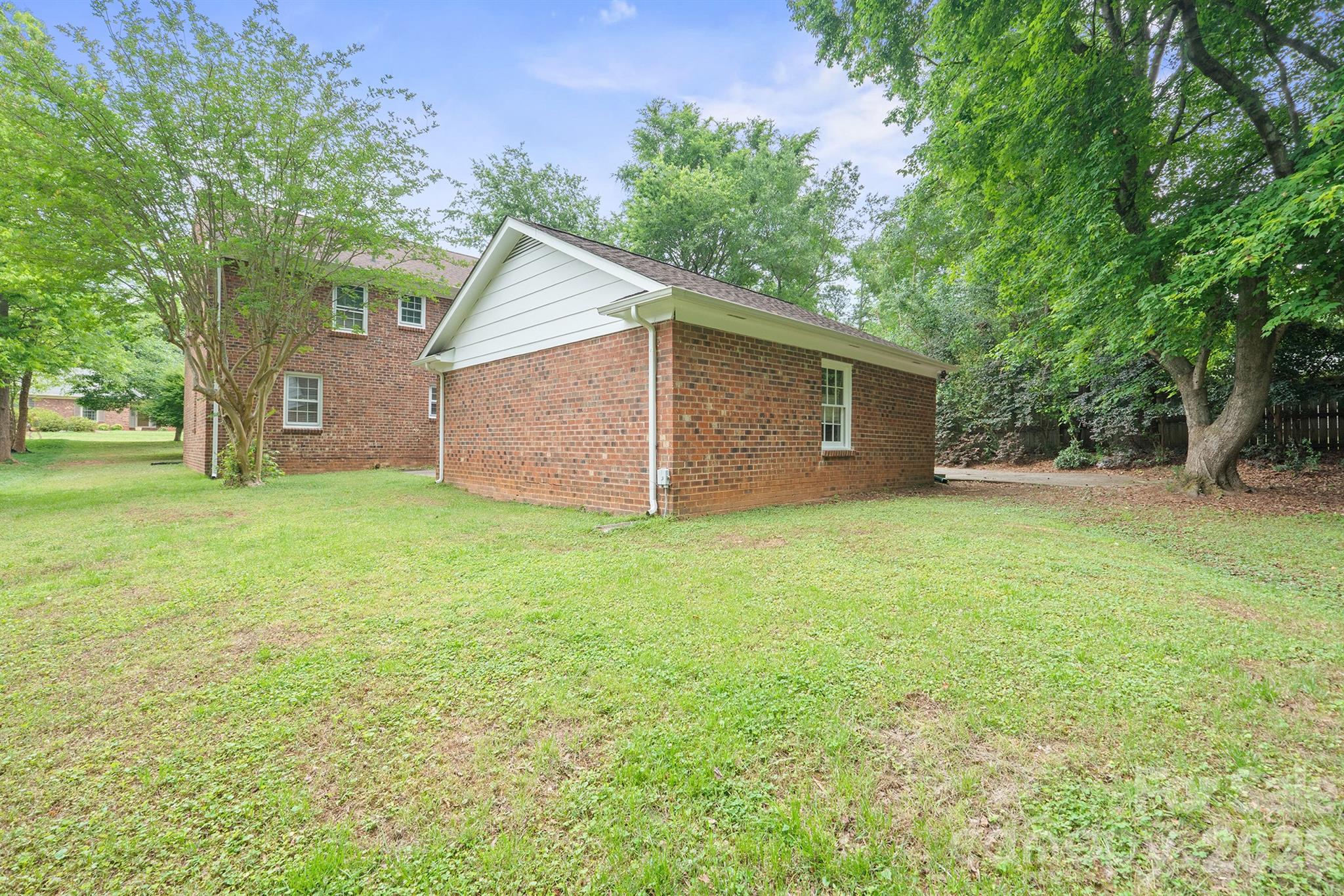 1122 Berry Ridge Road Charlotte NC 28270