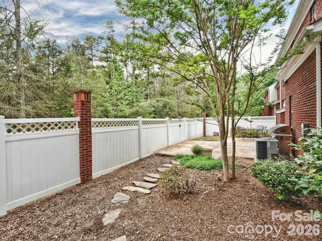 10412 Berkeley Woods Lane Charlotte NC 28277
