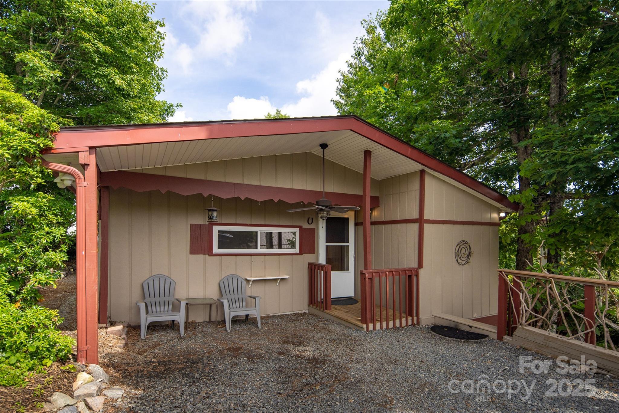 335 Snowshoe Loop Newland NC 28657