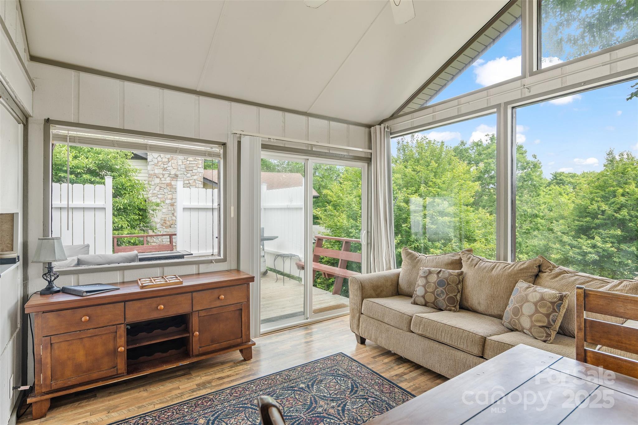335 Snowshoe Loop Newland NC 28657