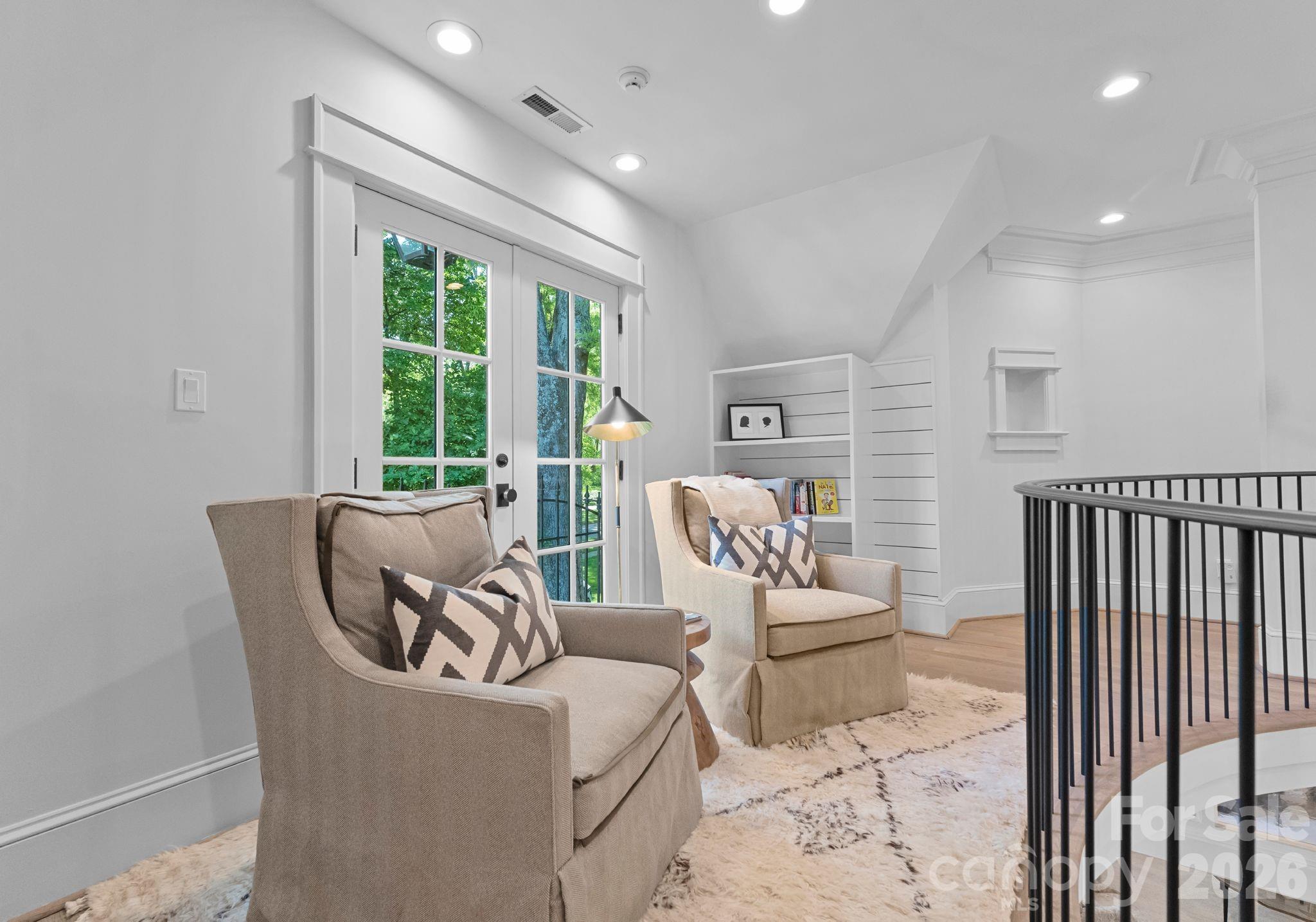 1550 Queens Road W Charlotte NC 28207