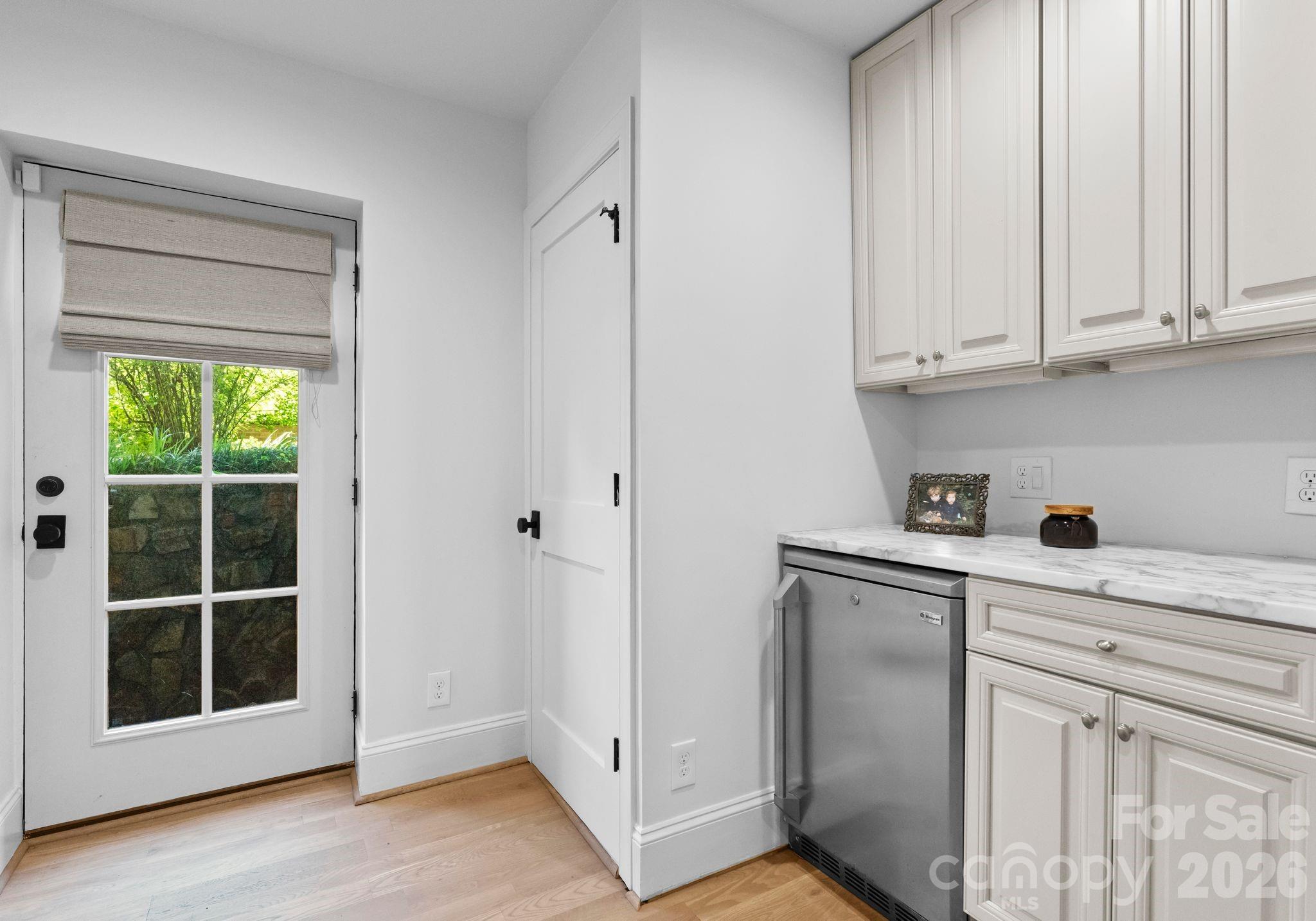 1550 Queens Road W Charlotte NC 28207
