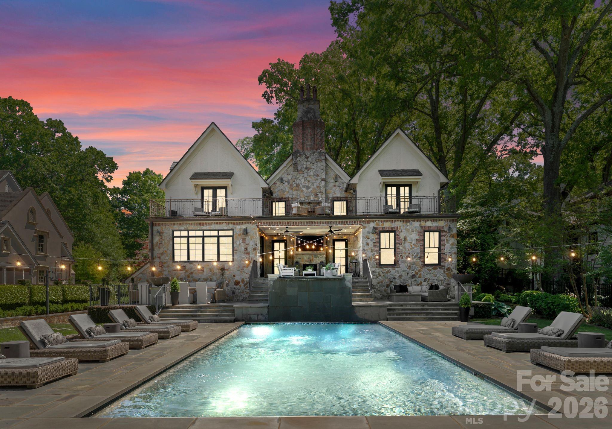 1550 Queens Road W Charlotte NC 28207