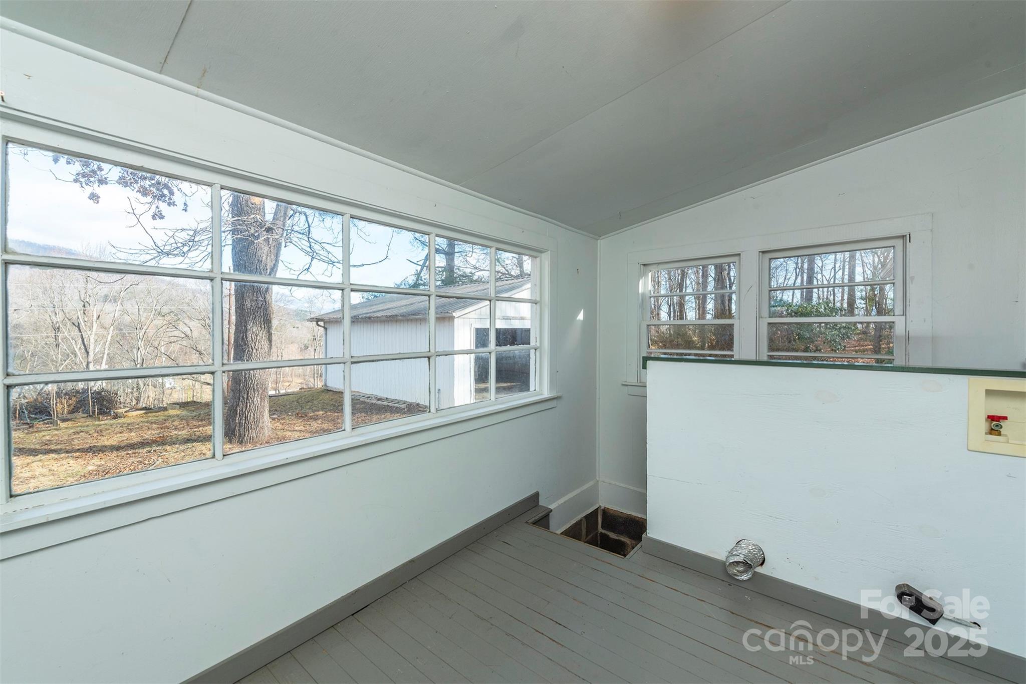 333 Richmond Avenue Swannanoa NC 28778