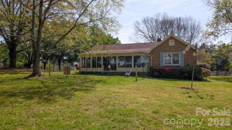 9730 Mount Holly Huntersville Road Huntersville NC 28078