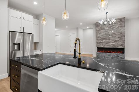 8 Overlook Place Asheville NC 28803