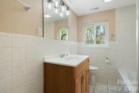 87 W Oakview Road Asheville NC 28806