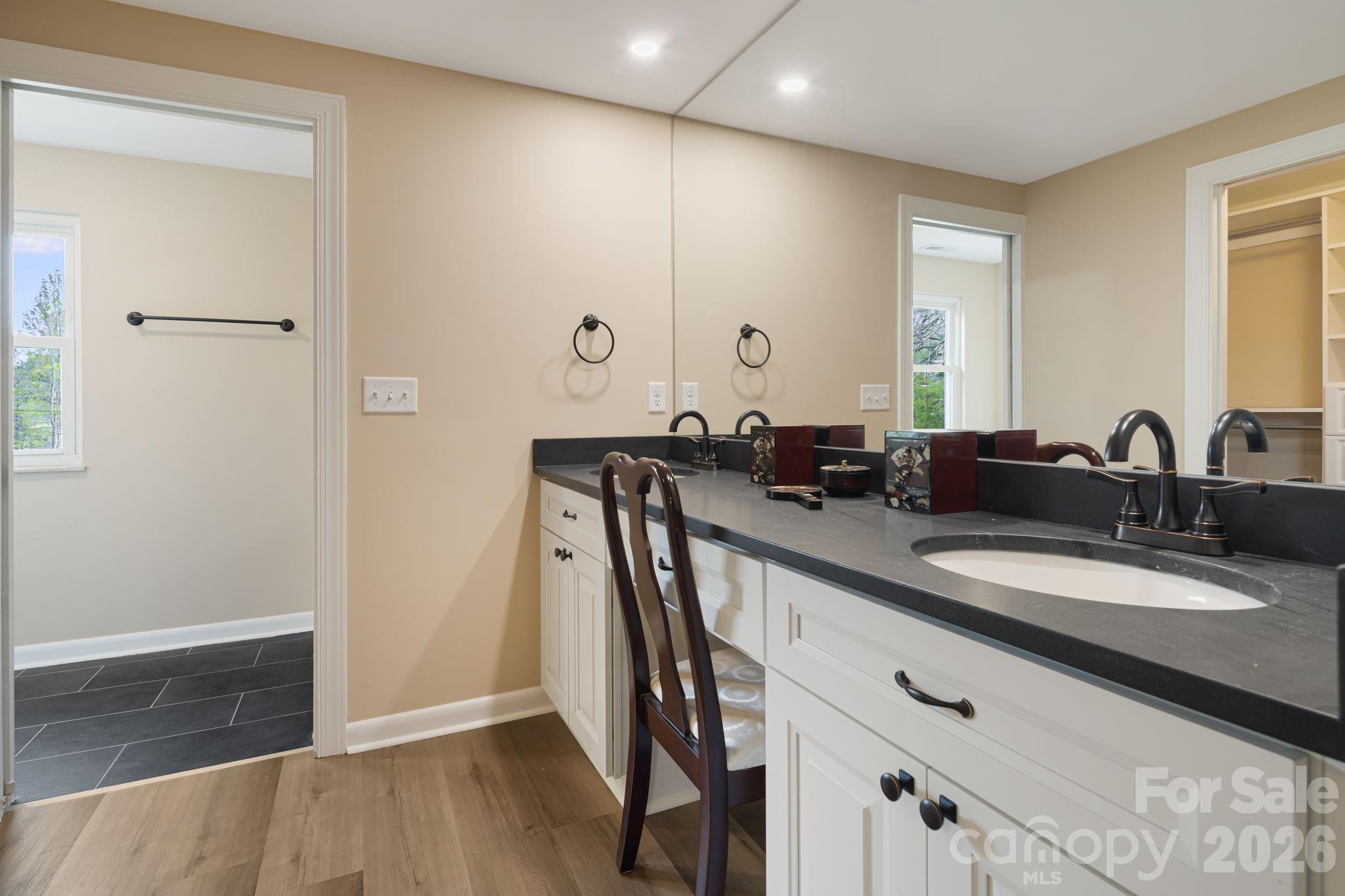 87 W Oakview Road Asheville NC 28806