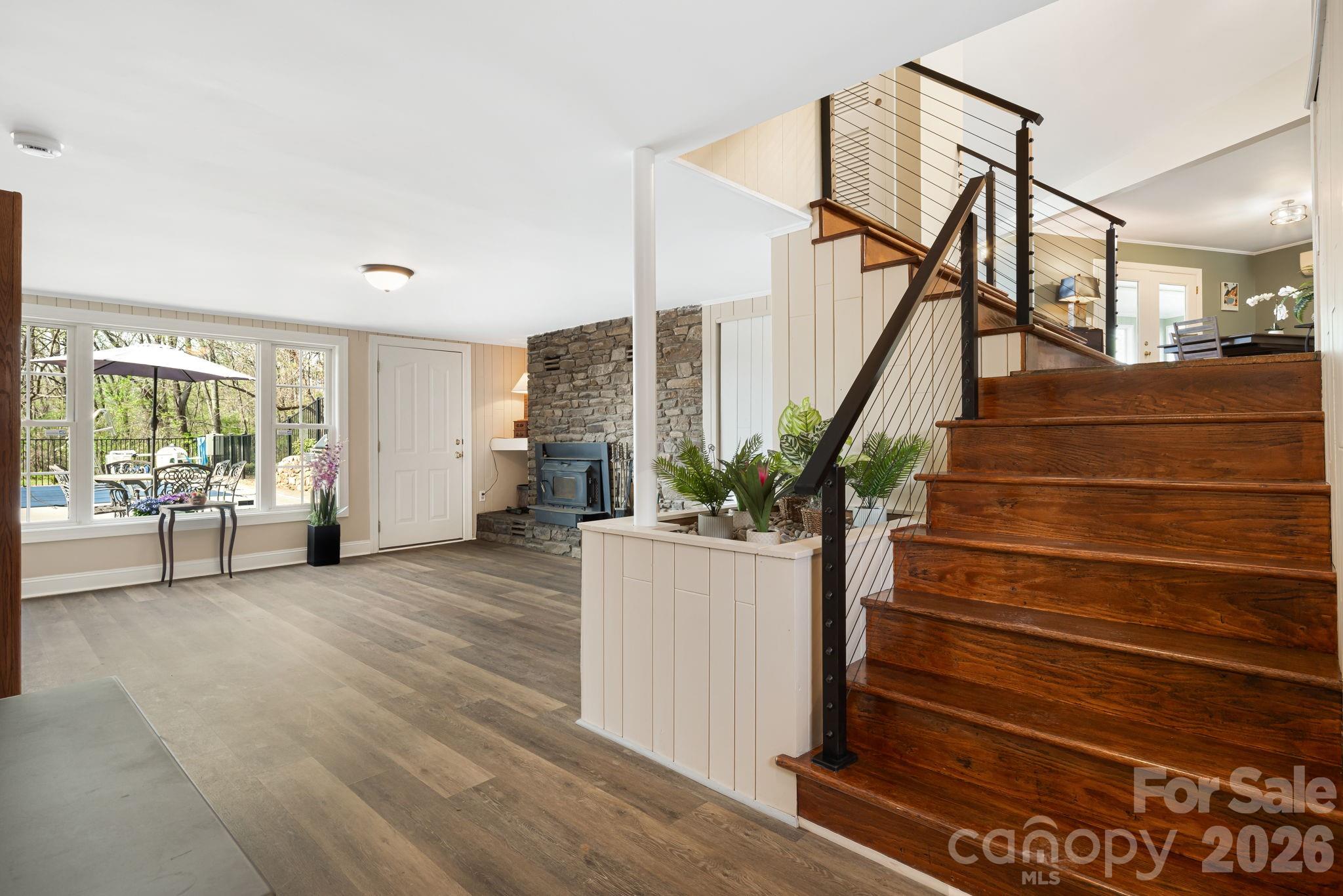 87 W Oakview Road Asheville NC 28806
