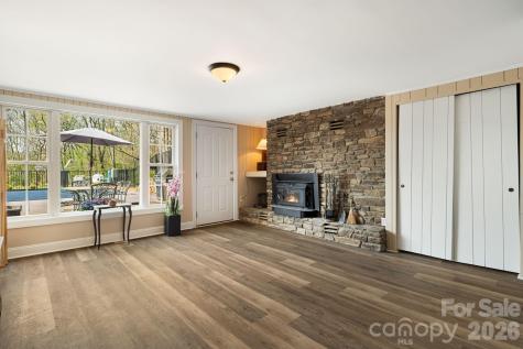 87 W Oakview Road Asheville NC 28806