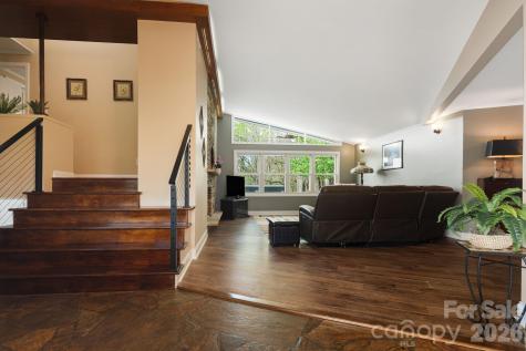 87 W Oakview Road Asheville NC 28806