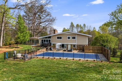 87 W Oakview Road Asheville NC 28806