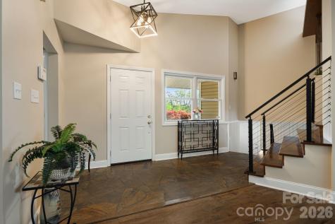 87 W Oakview Road Asheville NC 28806