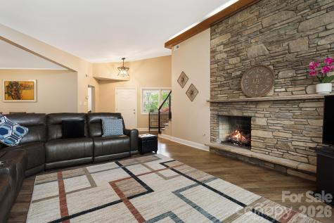 87 W Oakview Road Asheville NC 28806