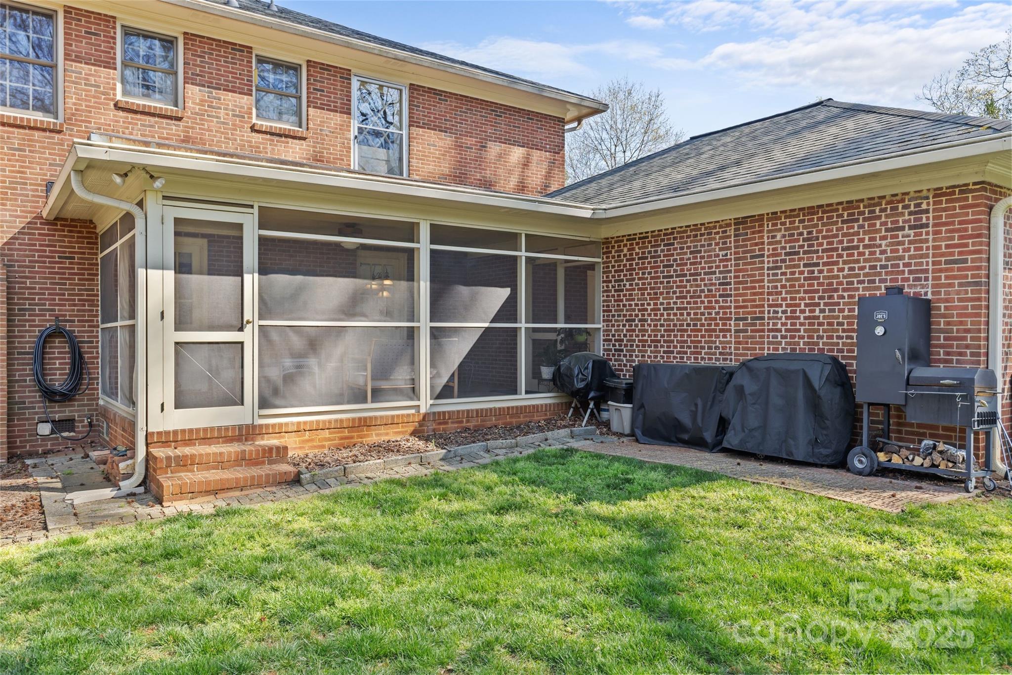 617 Robmont Road Charlotte NC 28270