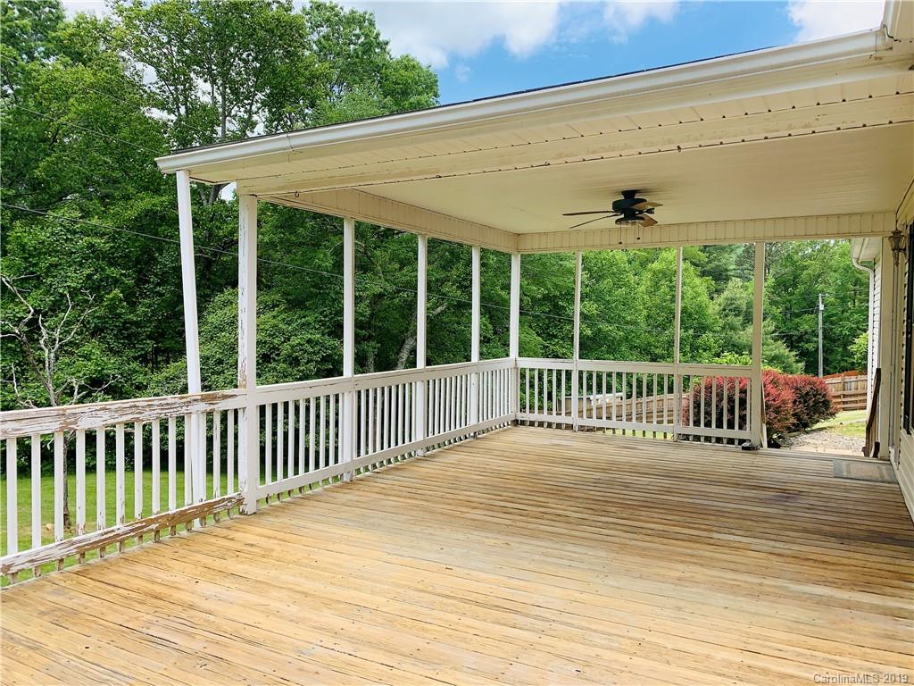 8 Spring Tree Lane Fairview NC 28730